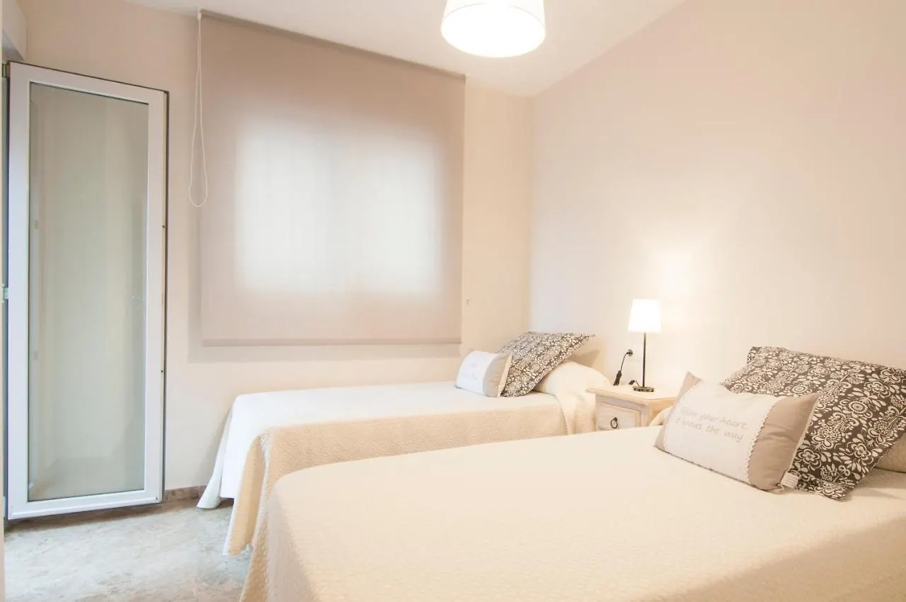 Seaside Terrace: 2-Bedroom Apartment with Pool and Ocean Views Estepona 0*,